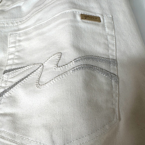 White House Black Market White Jeans w/ Slim Ankle, Sz 12R - Picture 7 of 10